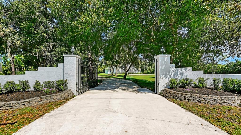 Property for sale at 19005 69TH AVENUE E, BRADENTON, FL, 34211