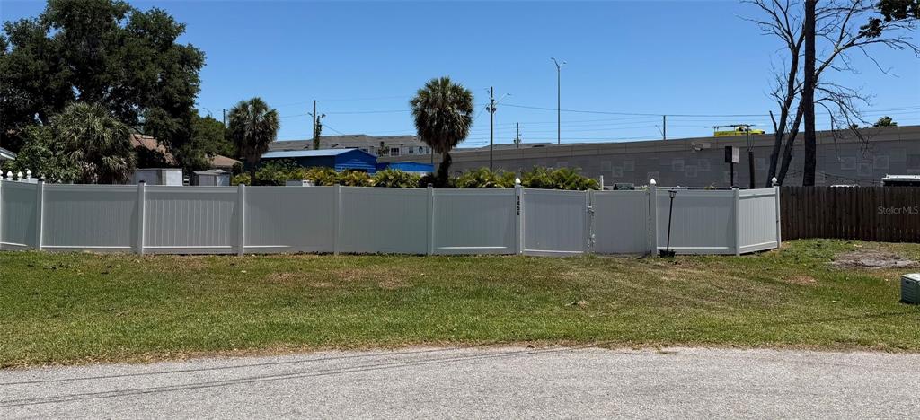 Property for sale at 1455 LACONIA DRIVE E, CLEARWATER, FL, 33764