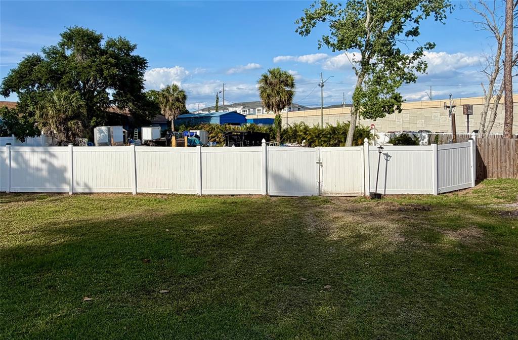 Property for sale at 1455 LACONIA DRIVE E, CLEARWATER, FL, 33764