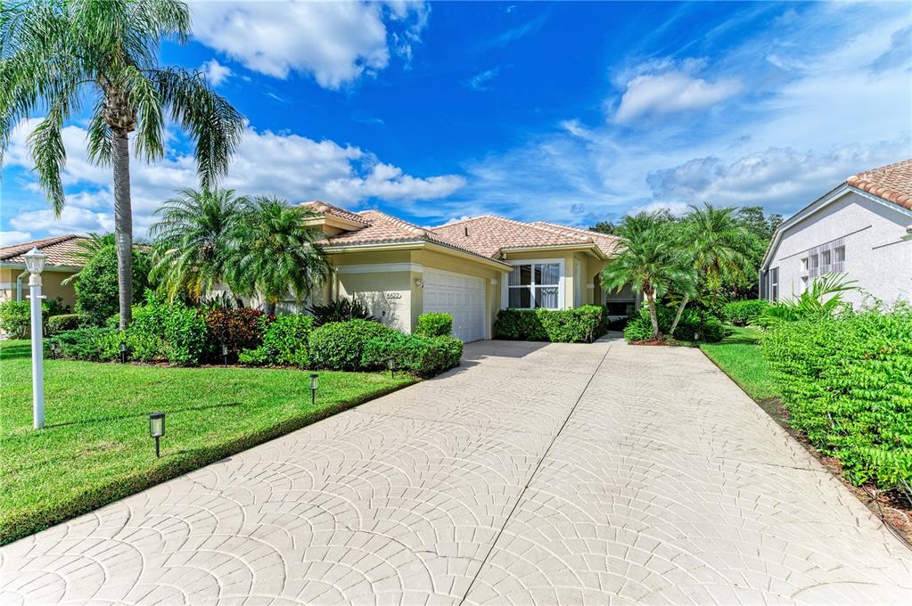 Property for sale at 6622 OAKBROOKE CIRCLE, BRADENTON, FL, 34202