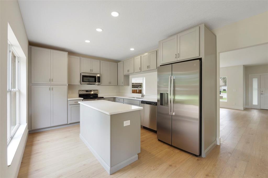 Island Kitchen & Pantry