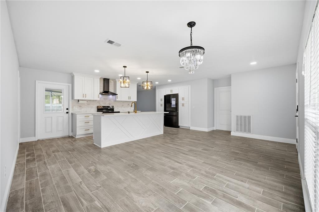 Property for sale at 2005 RUSSELL DRIVE, TAMPA, FL, 33618
