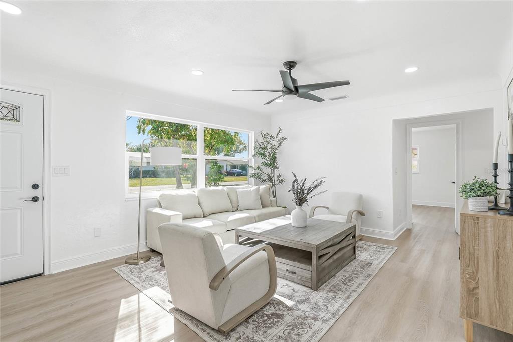 Property for sale at 4720 MOHEGAN ROAD, ST PETERSBURG, FL, 33708