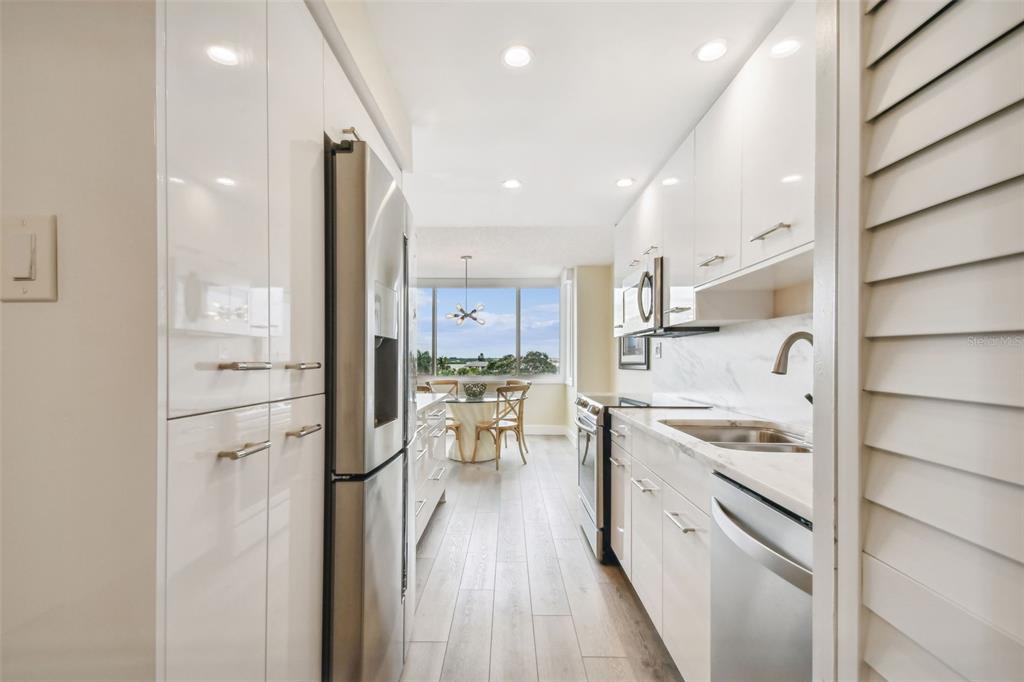 Property for sale at 644 ISLAND WAY UNIT 505, CLEARWATER, FL, 33767