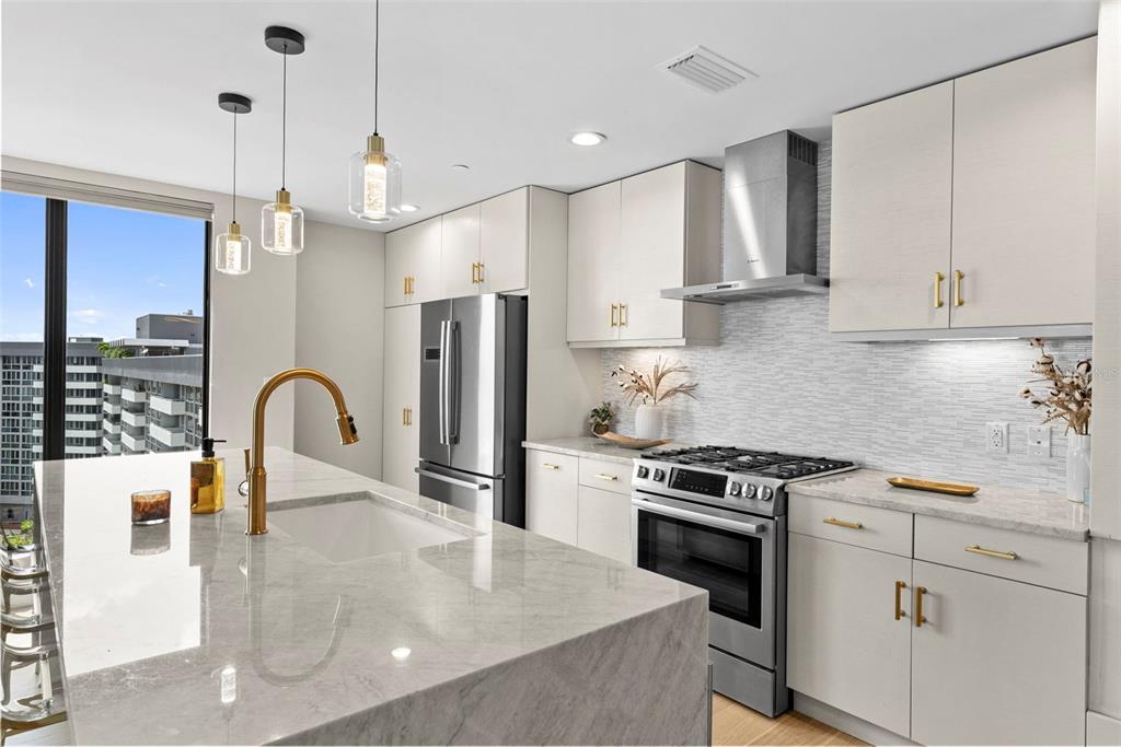 Property for sale at 199 DALI BOULEVARD UNIT 1001, ST PETERSBURG, FL, 33701