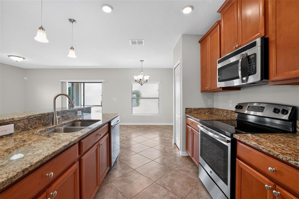Property for sale at 10105 NEWMINSTER LOOP, RUSKIN, FL, 33573