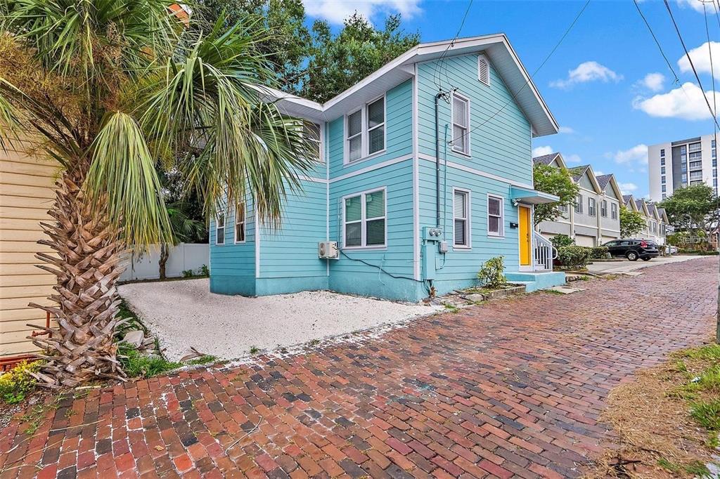 Property for sale at 623 MOUND PARK WAY S, ST PETERSBURG, FL, 33701