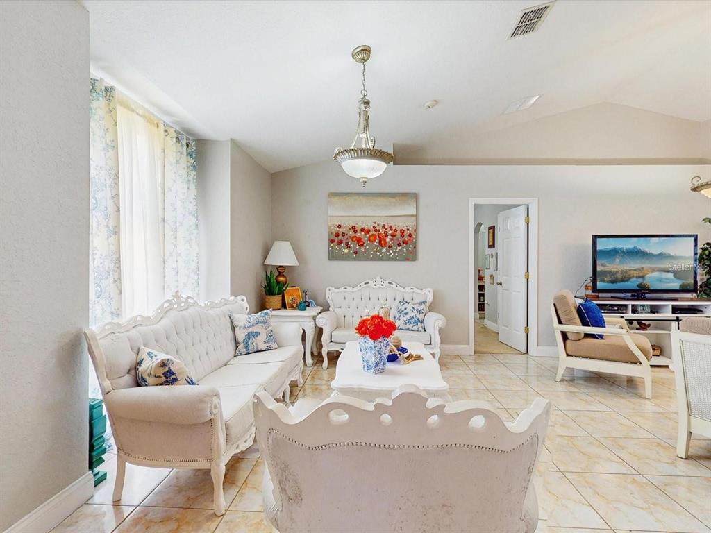 Property for sale at 411 MALLARD WAY, POINCIANA, FL, 34759