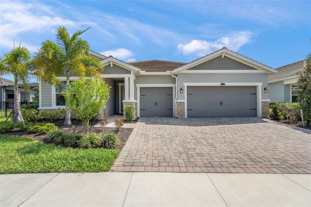 Property for sale at 8600 SUNDANCE LOOP, SARASOTA, FL, 34238