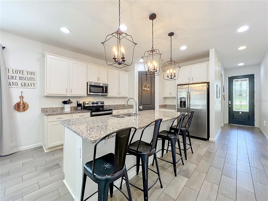 GOURMET KITCHEN