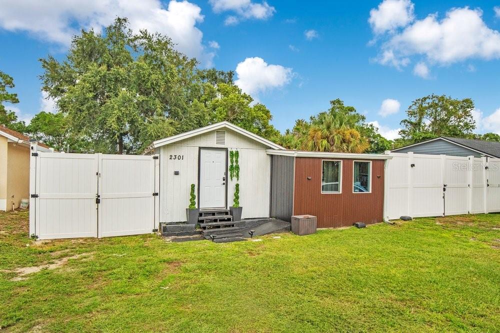 Property for sale at 2301 DRAKE DRIVE, ORLANDO, FL, 32810