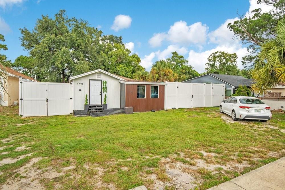 Property for sale at 2301 DRAKE DRIVE, ORLANDO, FL, 32810