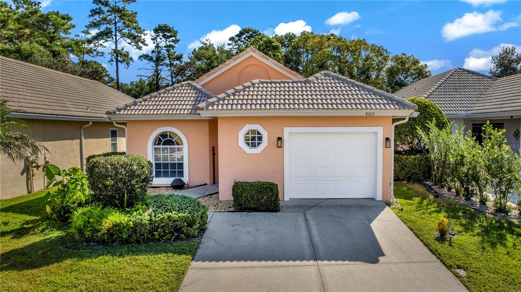 Property for sale at 8023 SAINT ANDREWS WAY, MOUNT DORA, FL, 32757
