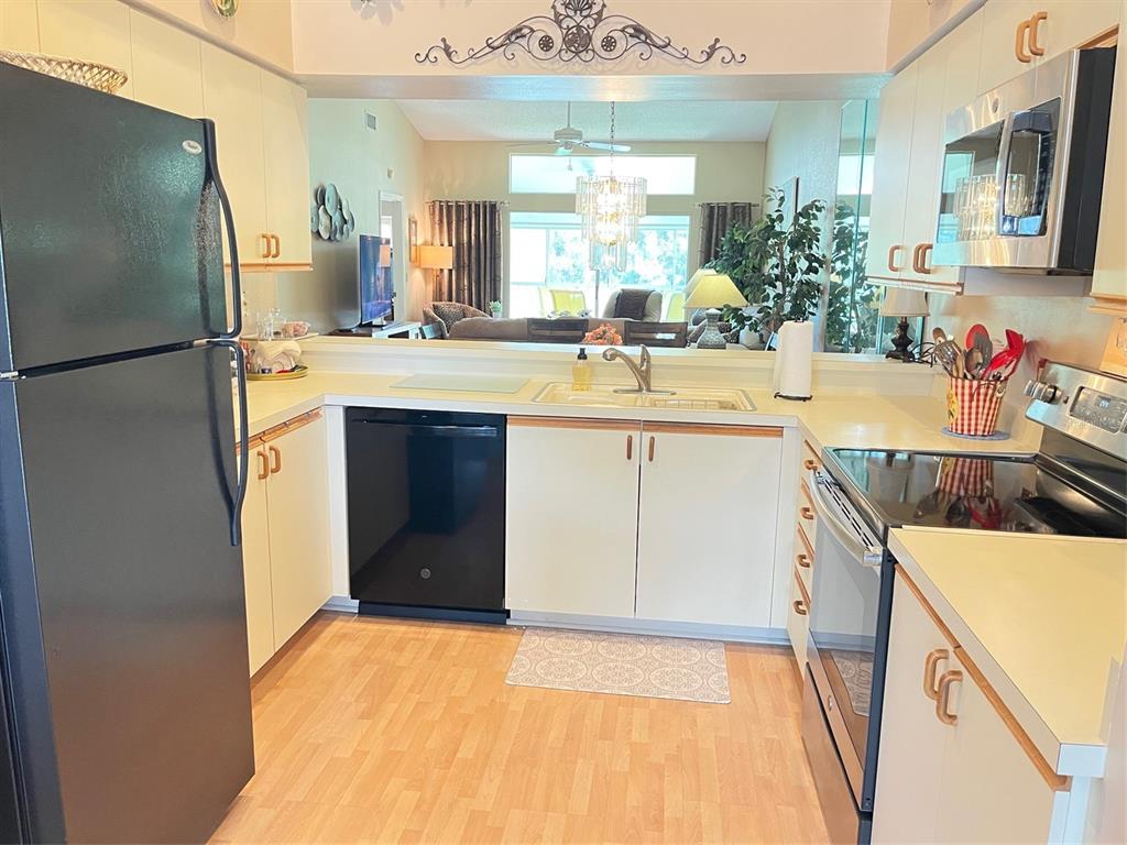 Property for sale at 6713 STONE RIVER RD UNIT 203, BRADENTON, FL, 34203