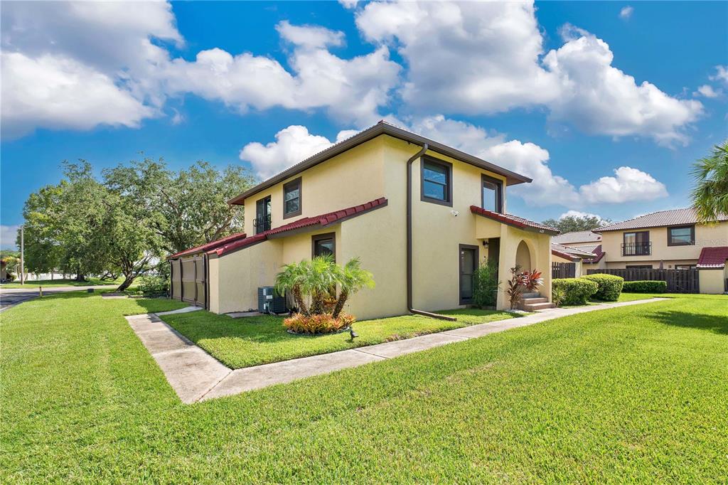 Property for sale at 435 HUNTER CIRCLE, KISSIMMEE, FL, 34758
