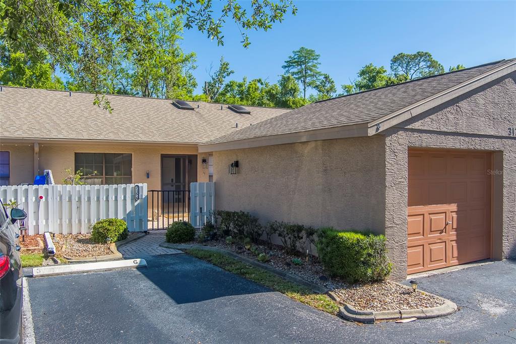 Property for sale at 3135 CHARTER CLUB DRIVE UNIT G, TARPON SPRINGS, FL, 34688
