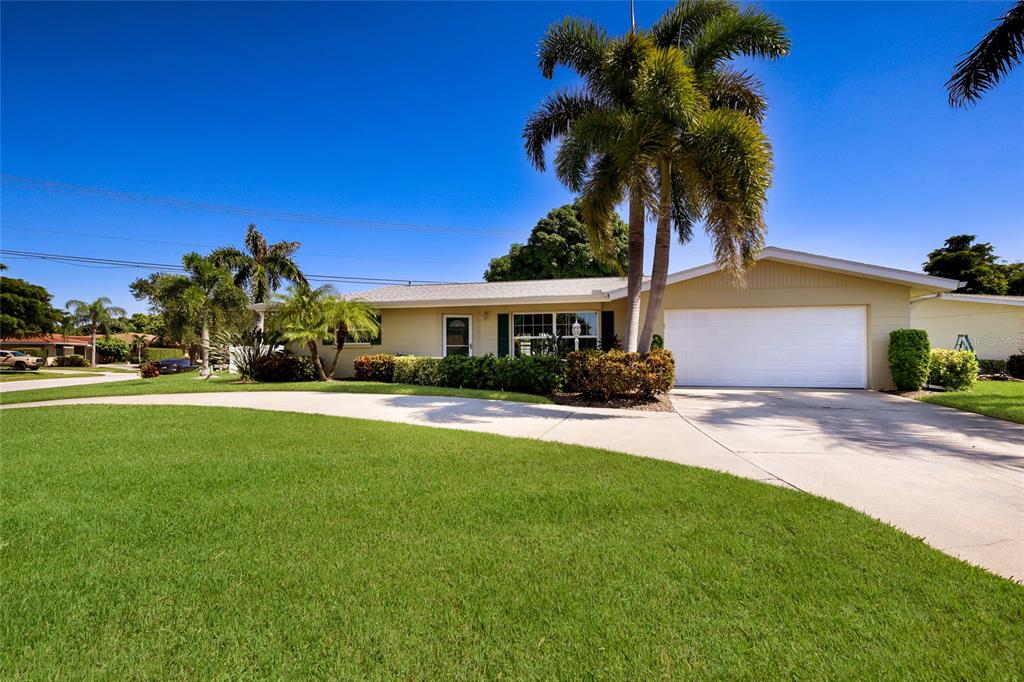Property for sale at 3003 GULF GATE DRIVE, SARASOTA, FL, 34231