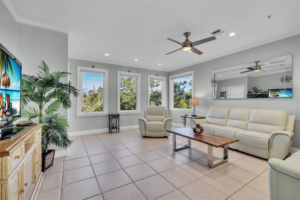 Property for sale at 848 EVERGREEN WAY, LONGBOAT KEY, FL, 34228