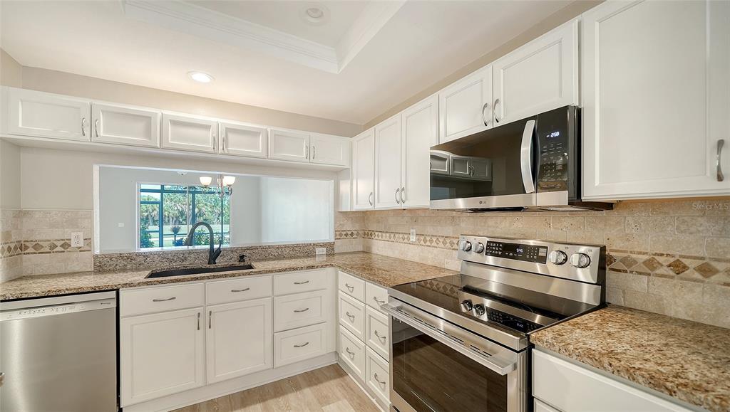 GRANITE COUNTERTOPS