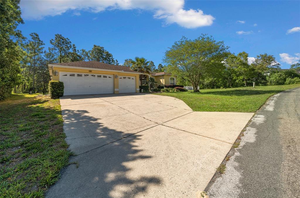 Property for sale at 9 GREVILLEA COURT, HOMOSASSA, FL, 34446