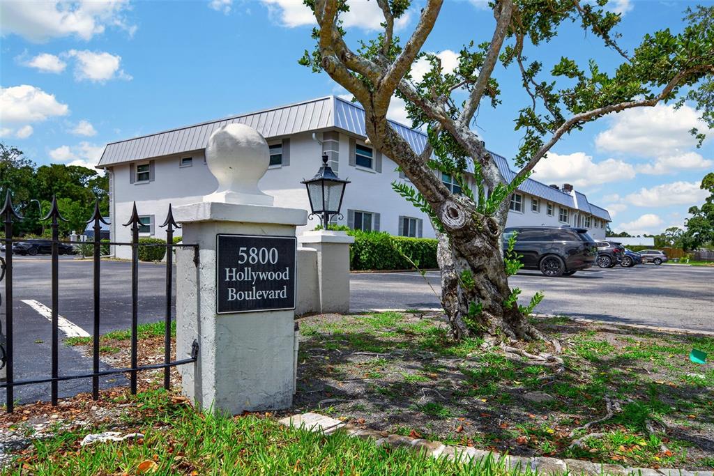 Property for sale at 5800 HOLLYWOOD BOULEVARD UNIT 112, SARASOTA, FL, 34231
