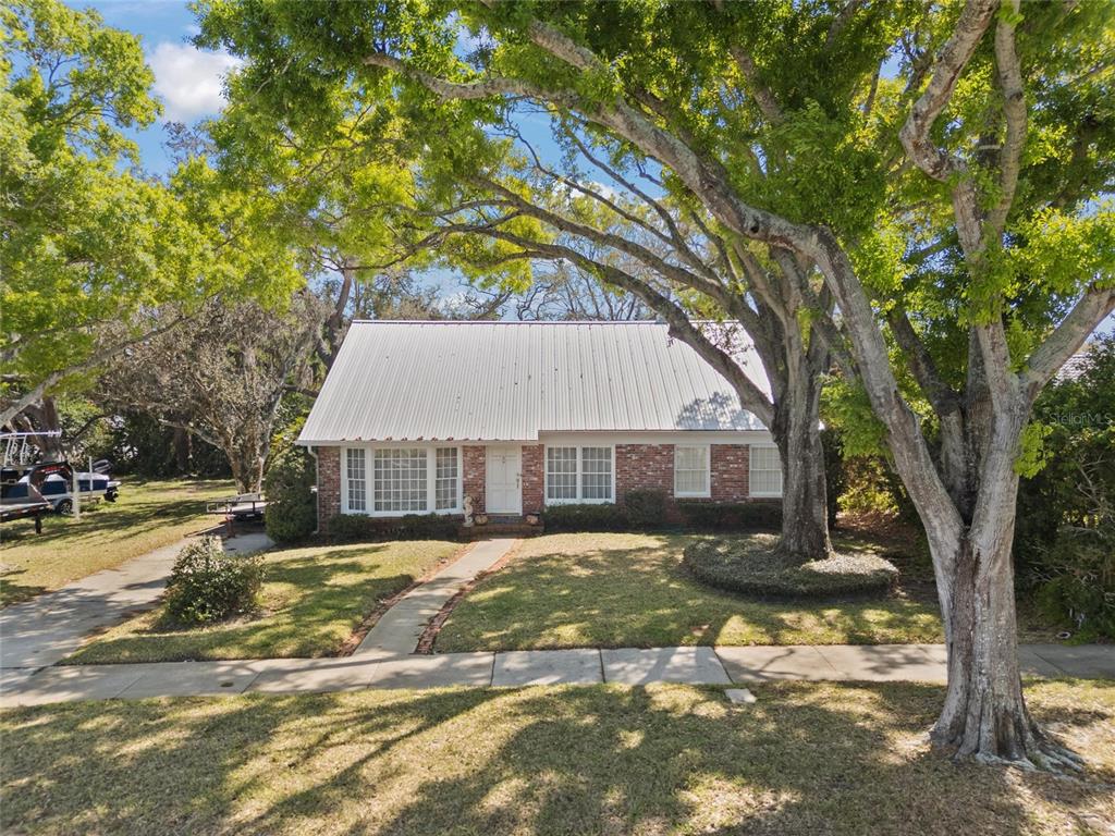 Property for sale at 502 HILLCREST AVENUE, TARPON SPRINGS, FL, 34689