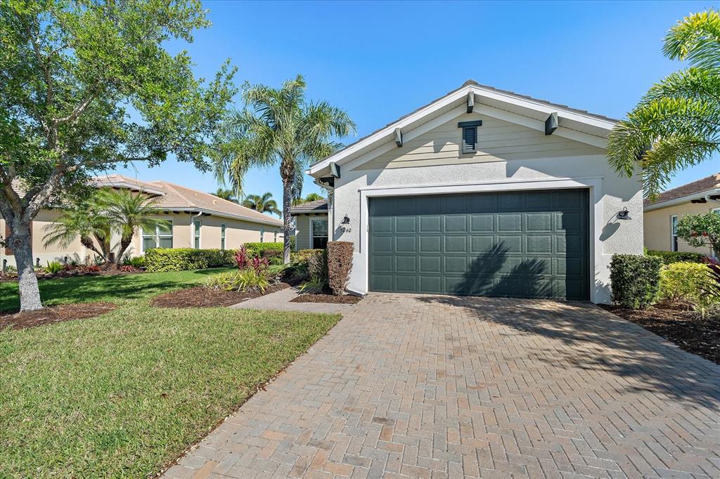 Property for sale at 5040 LAKE OVERLOOK AVENUE, BRADENTON, FL, 34208