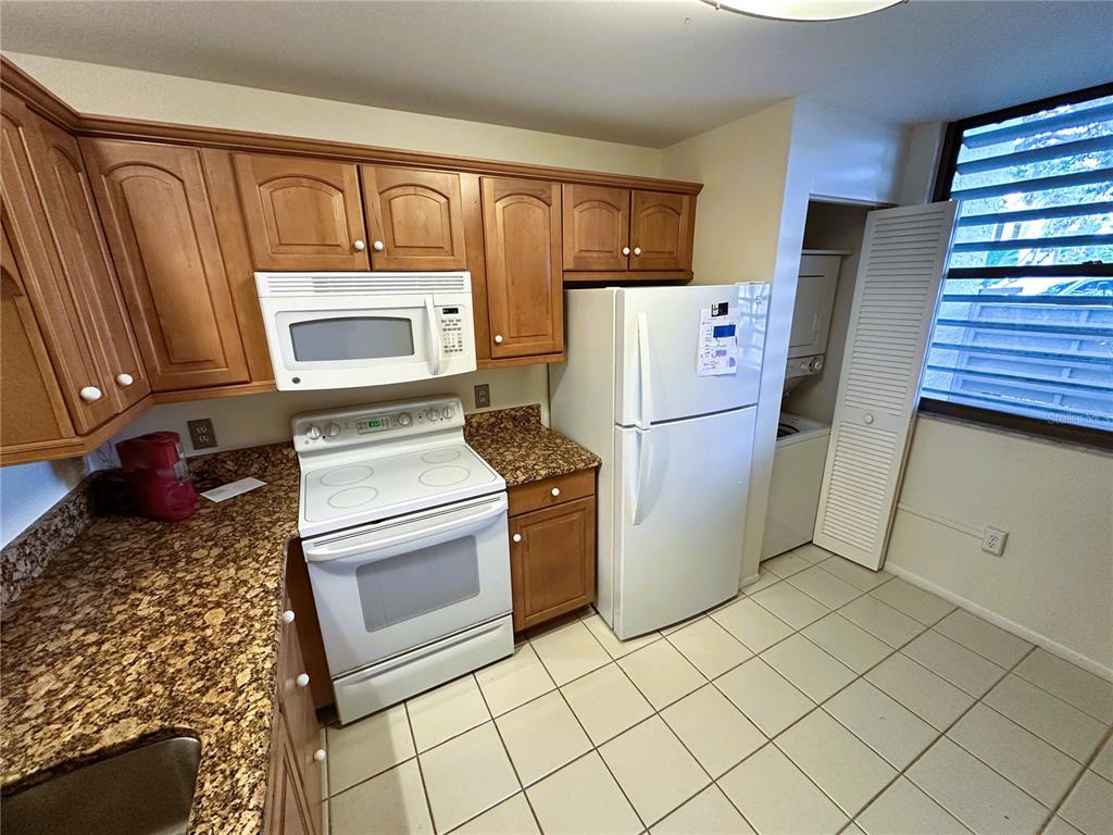Property for sale at 645 WOODLAWN DRIVE, BRADENTON, FL, 34210