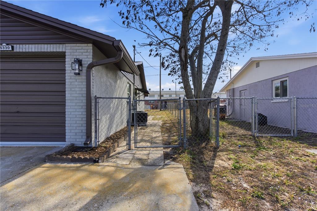 Property for sale at 5330 POINSETTIA DR, NEW PORT RICHEY, FL, 34652