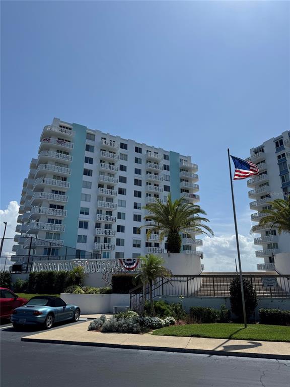Property for sale at 925 N HALIFAX AVENUE UNIT 102, DAYTONA BEACH, FL, 32118