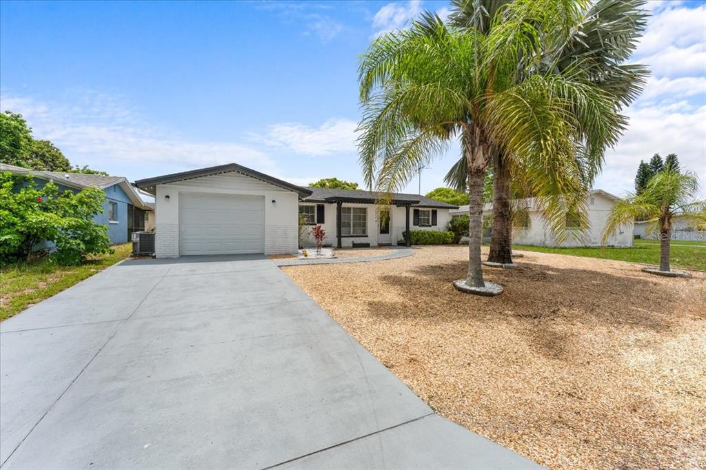 Property for sale at 10914 OAKDALE AVENUE, PORT RICHEY, FL, 34668