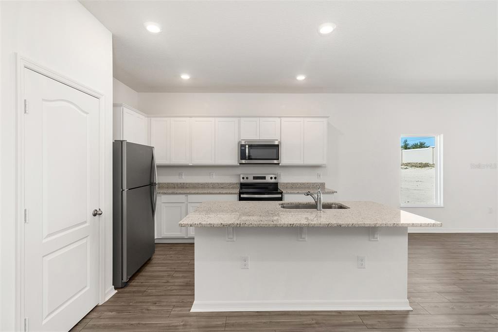 Property for sale at 1802 WHITE ELEPHANT LOOP, WINTER HAVEN, FL, 33884