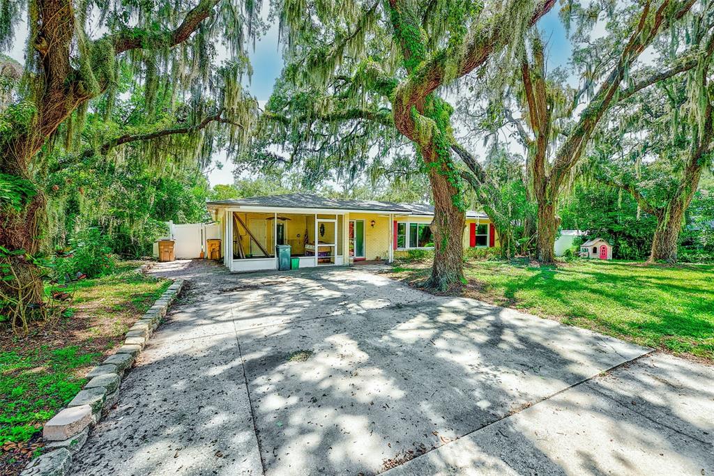 Property for sale at 303 SAINT AUGUSTINE AVENUE, TEMPLE TERRACE, FL, 33617