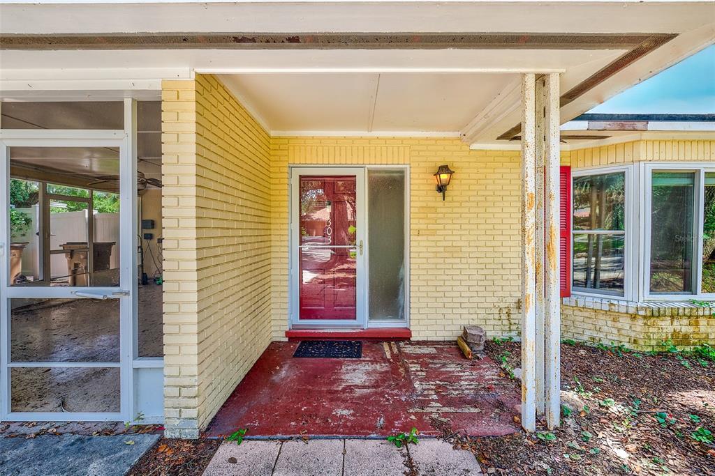 Property for sale at 303 SAINT AUGUSTINE AVENUE, TEMPLE TERRACE, FL, 33617