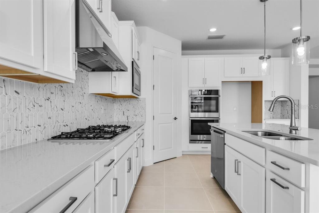 672 Junonia Boulevard - Ready Now!