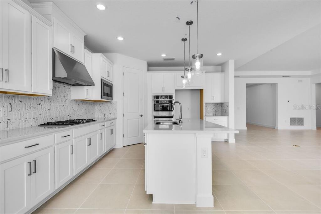 672 Junonia Boulevard - Ready Now!