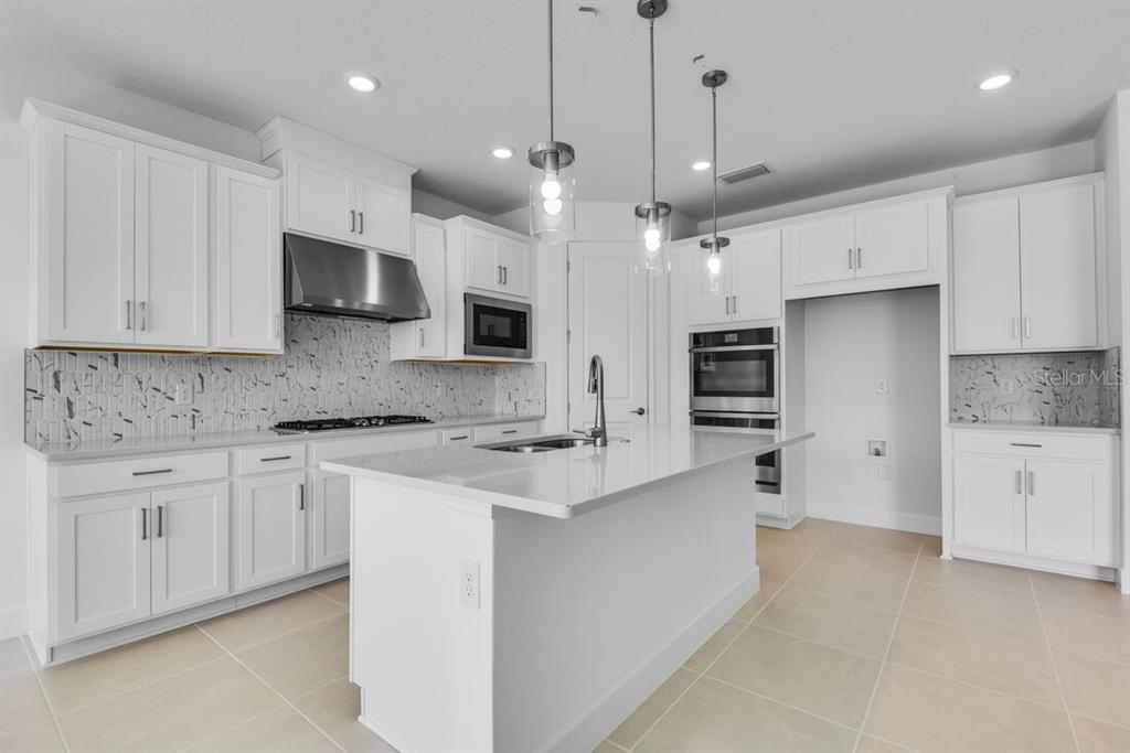 672 Junonia Boulevard - Ready Now!