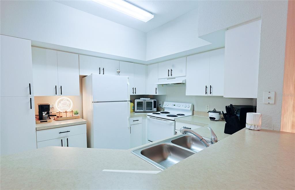 Property for sale at 4166 CENTRAL SARASOTA PARKWAY UNIT 512, SARASOTA, FL, 34238
