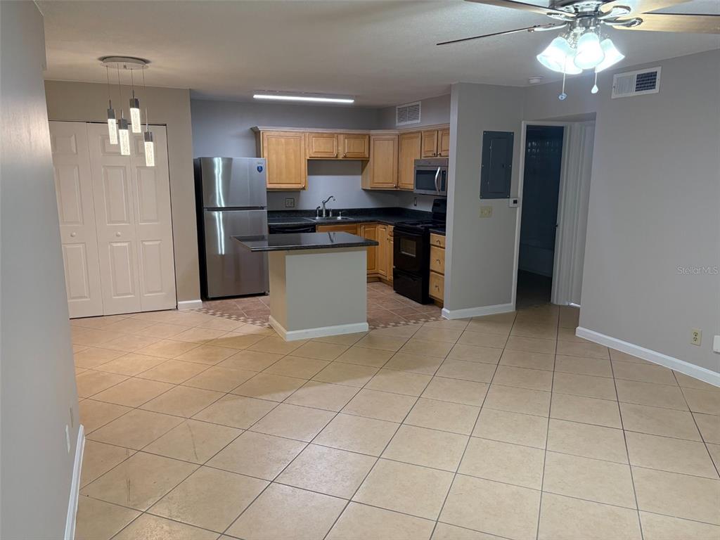 Property for sale at 360 LAKEPOINTE DRIVE UNIT 202, ALTAMONTE SPRINGS, FL, 32701