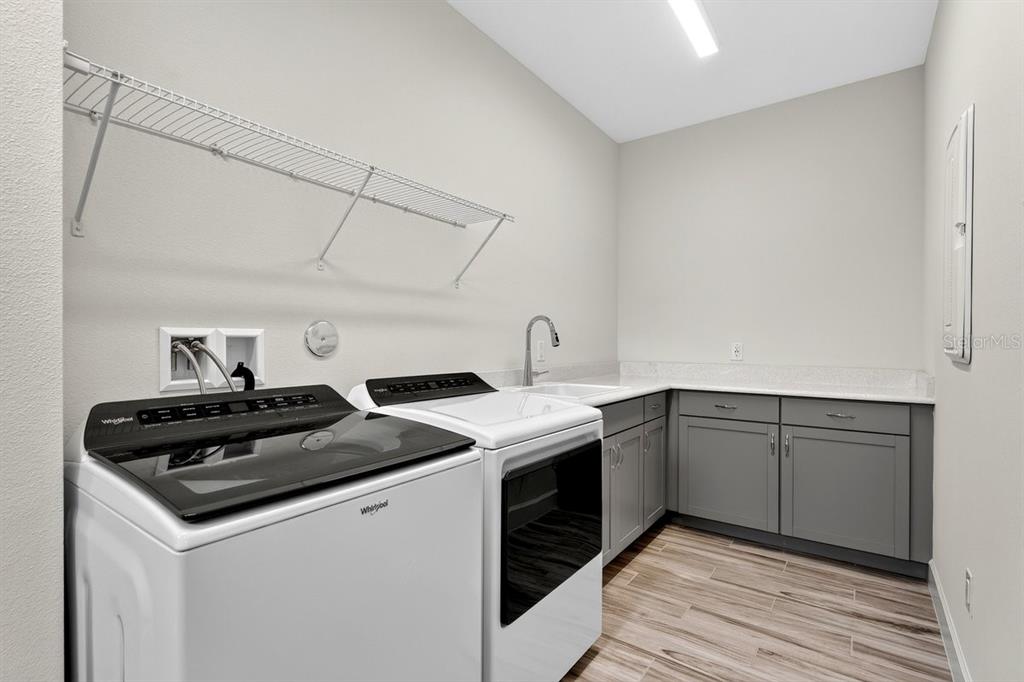 Property for sale at 826 SUNNY HORIZON COURT, DAYTONA BEACH, FL, 32124