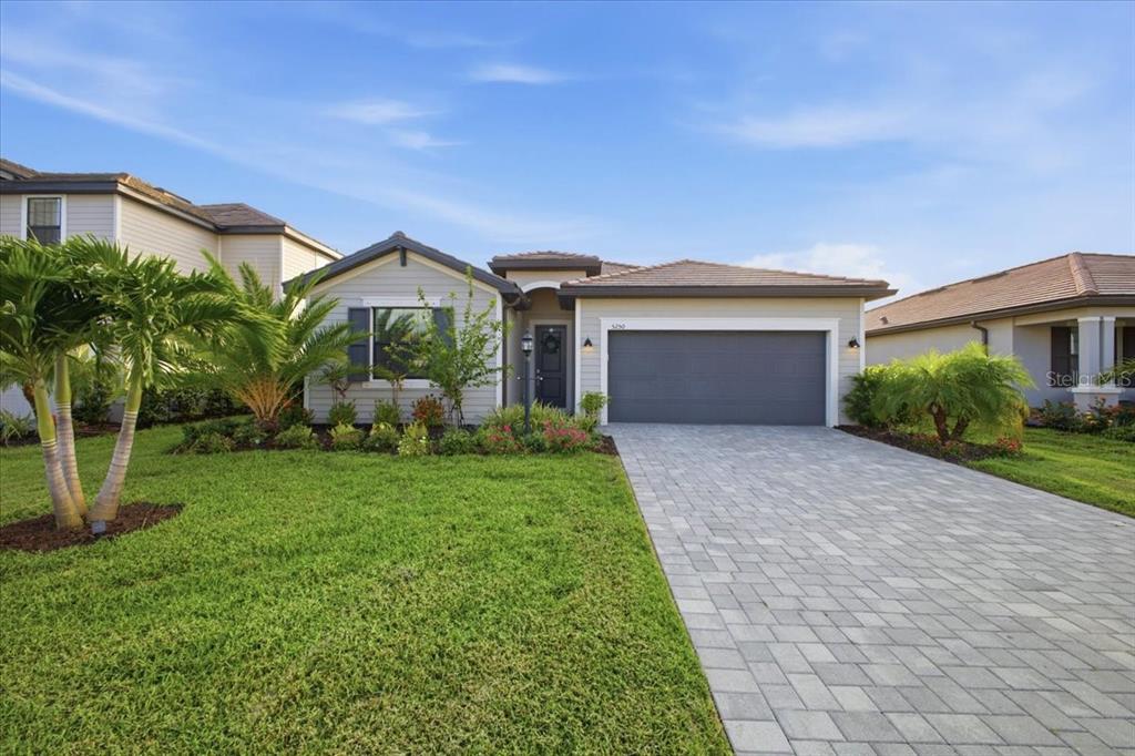 Property for sale at 5250 CORAL REEF WAY, LAKEWOOD RANCH, FL, 34211