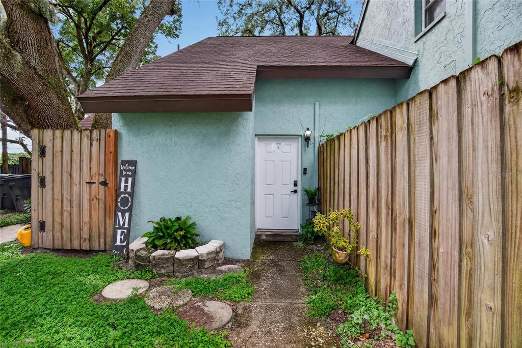 Property for sale at 5601 ASHLEY OAKS DRIVE UNIT 6, TAMPA, FL, 33617