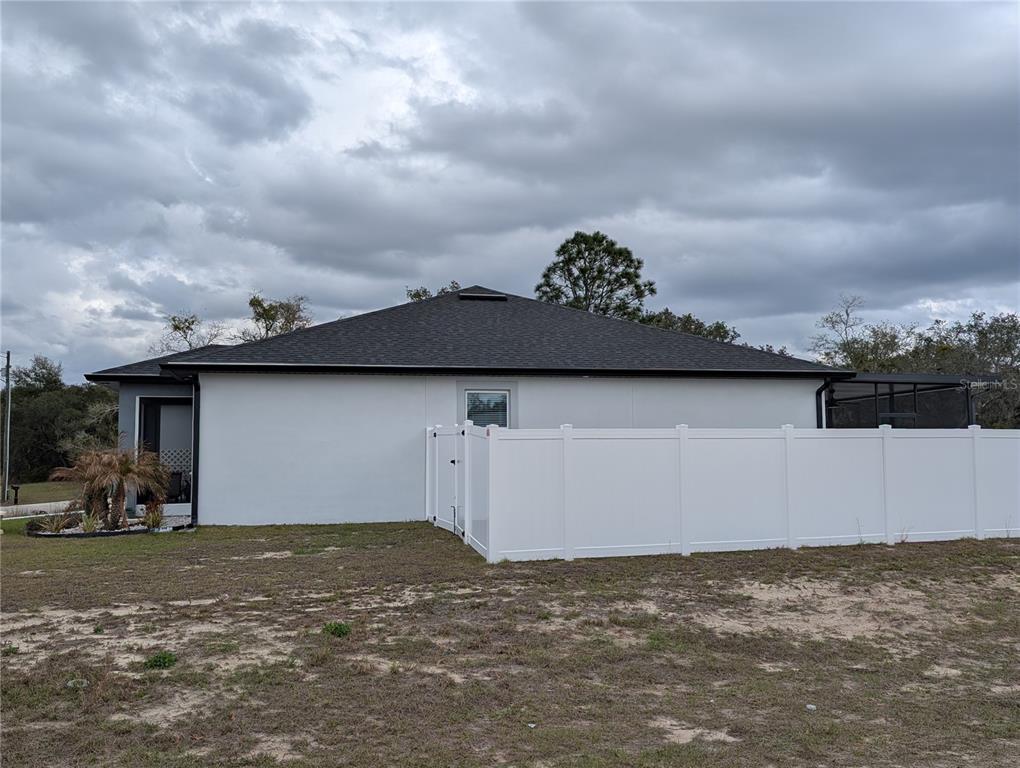 Fully fenced property for privacy