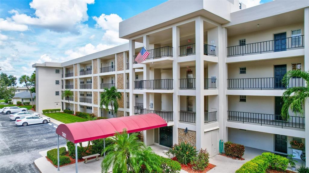 Property for sale at 7461 W COUNTRY CLUB DRIVE N UNIT 408, SARASOTA, FL, 34243