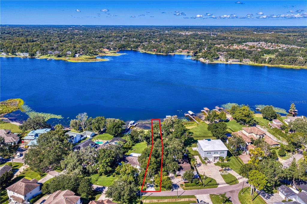 Property for sale at 14748 LAKE MAGDALENE CIRCLE, TAMPA, FL, 33613