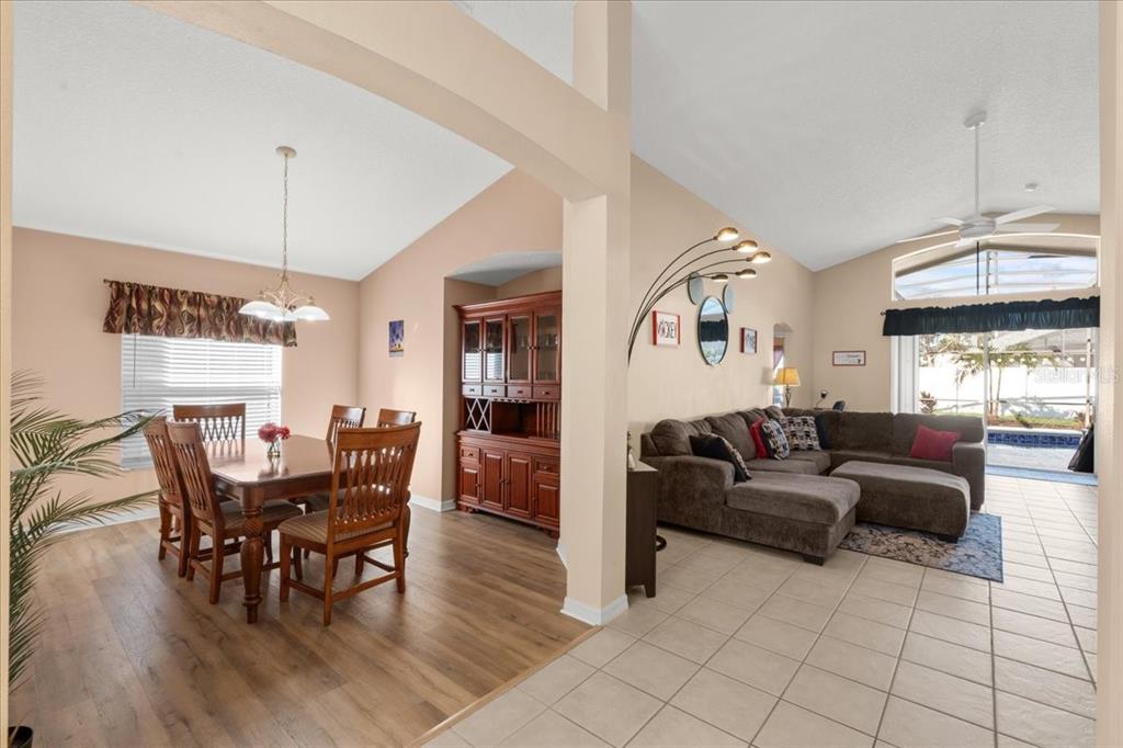 Property for sale at 126 HENLEY CIRCLE, DAVENPORT, FL, 33896