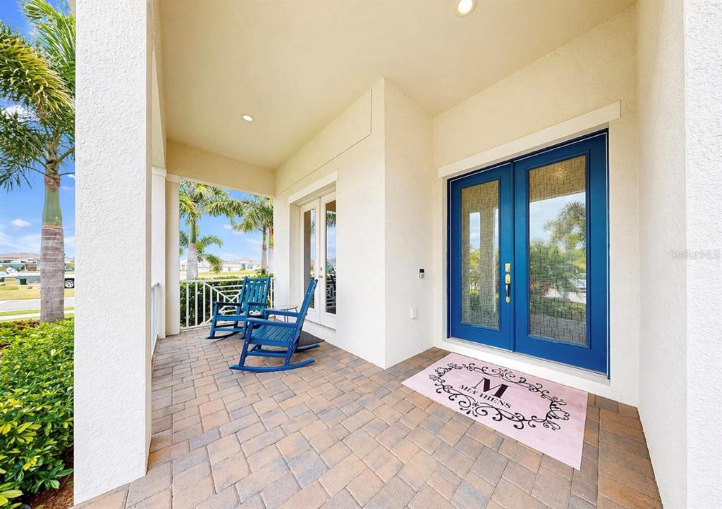 Property for sale at 954 SIGNET DRIVE, APOLLO BEACH, FL, 33572