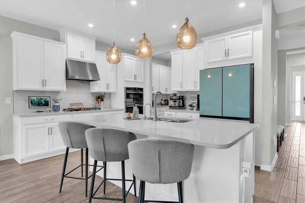 GOURMET KITCHEN