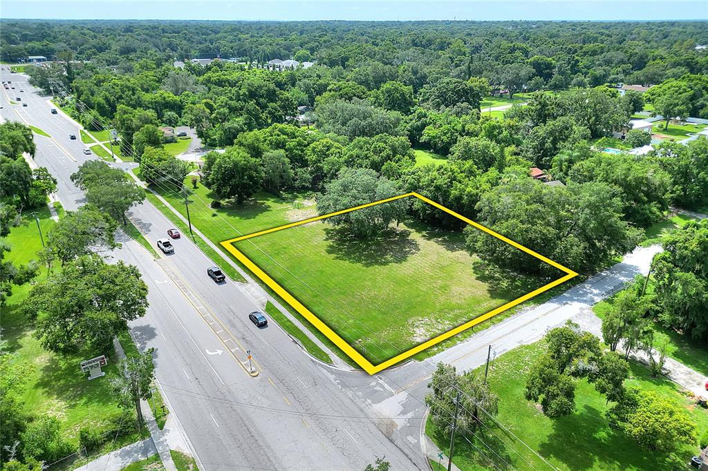 Property for sale at 703 E LUMSDEN ROAD, BRANDON, FL, 33511