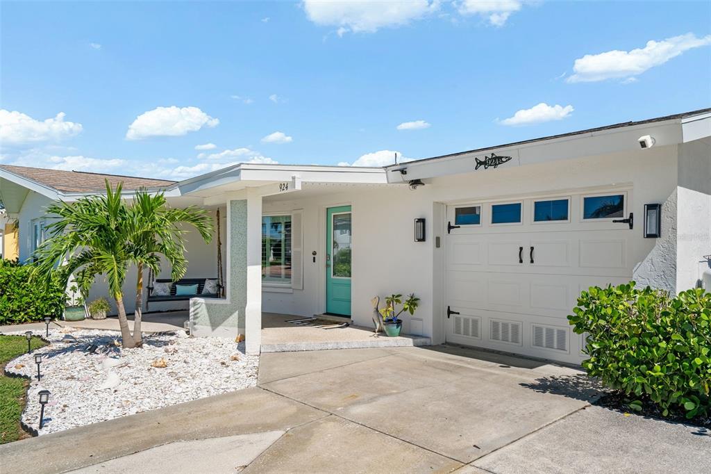 Property for sale at 924 ARLINGTON ROAD, PALMETTO, FL, 34221